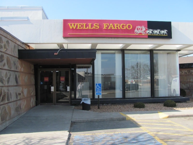 Wells Fargo Bank Litchfield Dale Gruber Construction