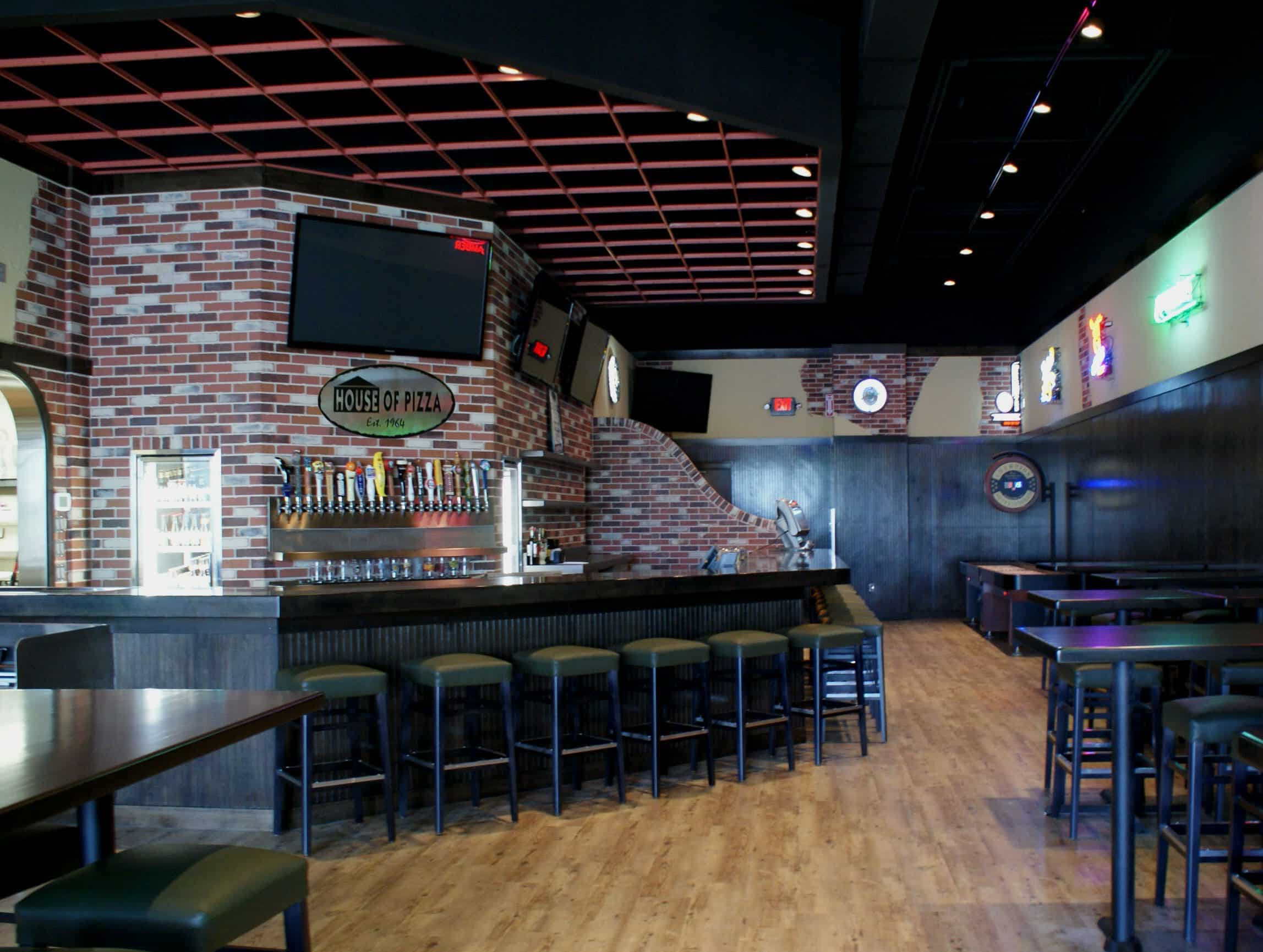 Inside House of Pizza Sartell - Bar and dining seating